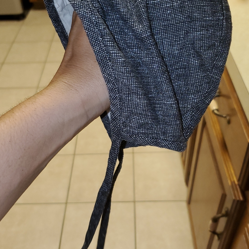 Bonnet - Picture 3 of 4